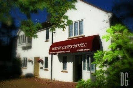 Binfield White Gates Hotel מראה חיצוני תמונה